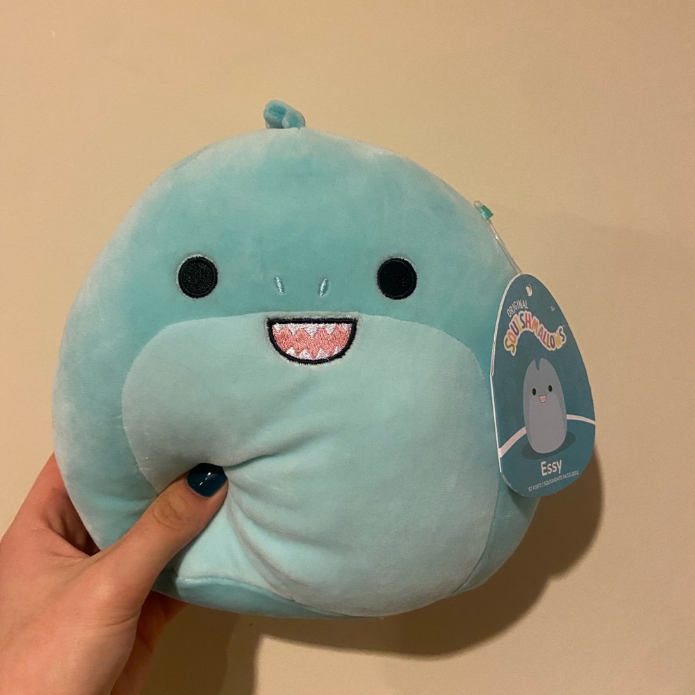 Add on for free 💕Sea squishmallow 💙🐳🐬